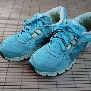 Nike Dual Fusion ST2 Running Shoe Sneakers (454240-400) - Aqua- Women's Size 9.5